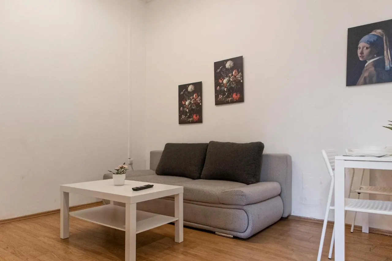 Beautiful 1Br & 1Lr Apartment - Perfect For Longstays فيينا النمسا