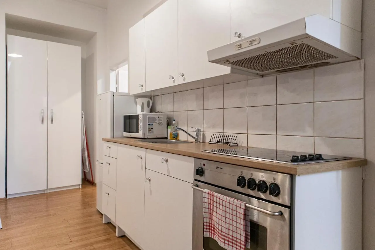 Beautiful 1Br & 1Lr Apartment - Perfect For Longstays فيينا النمسا